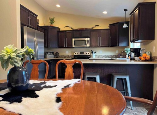 Modern Family Home in Rapid City – Perfect for Your Black Hills Adventure! 