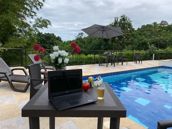 Outdoor pool - Beautiful cottage in Anapoima, Colombia (Anapoima)