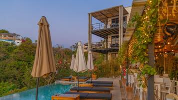 Outdoor pool, sun loungers