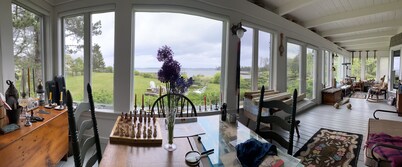 Wonderful Artist's Retreat : Private Maine Waterfront : Monet would dig it!