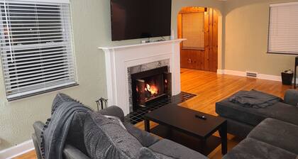 Adorable 3 bedroom with large backyard great for family fun