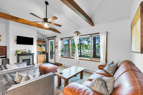 Waterfront Ranch on The Delaware River