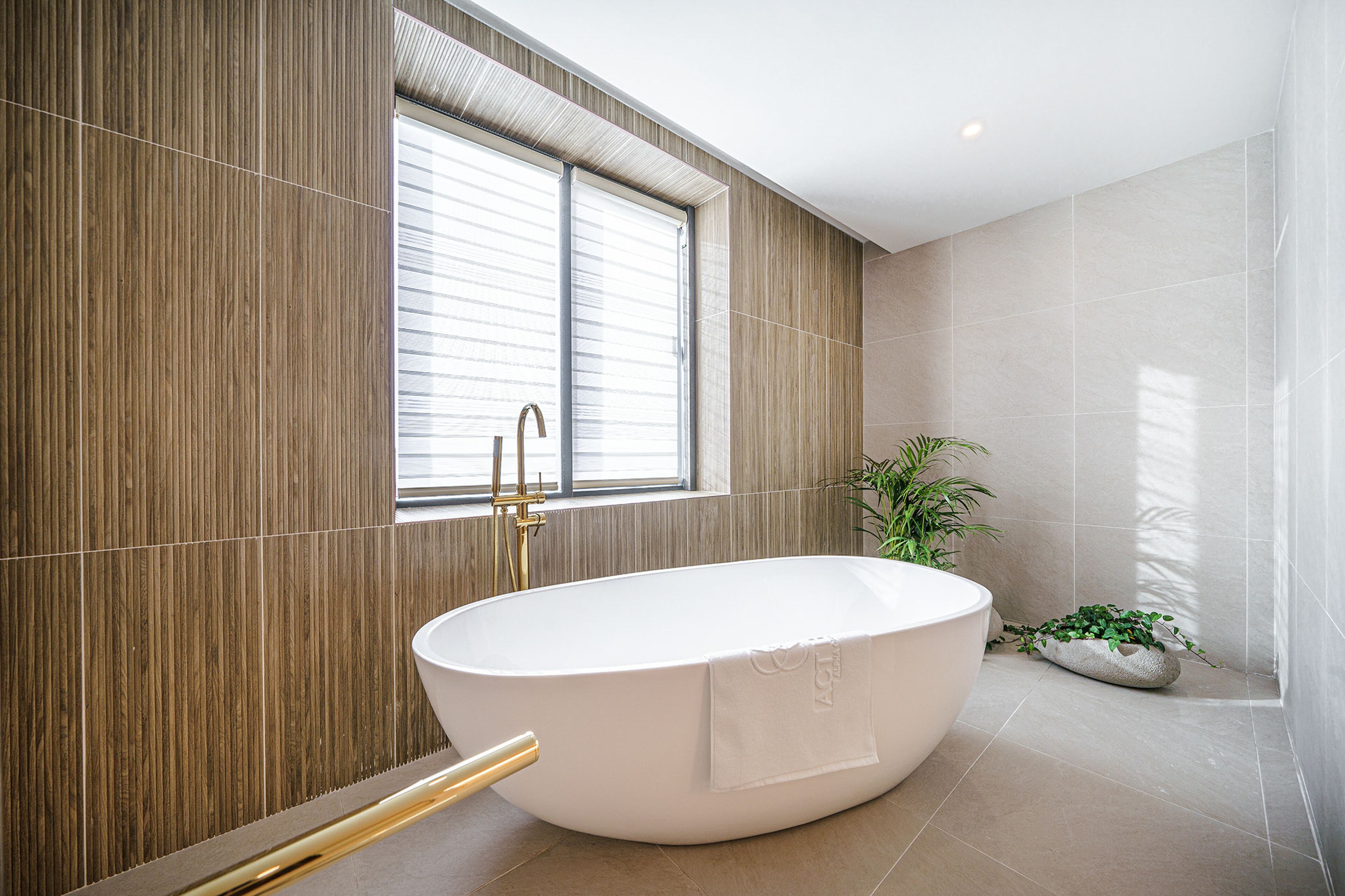 executive suite double | bathroom | hair dryer, slippers, towels, soap