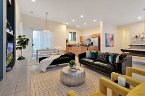 Téléviseur connecté, foyer, chaîne audio