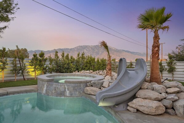Outdoor pool, a heated pool