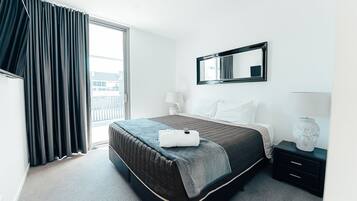 Executive Retreat with Water Views | 3 bedrooms, premium bedding, memory foam beds, individually decorated