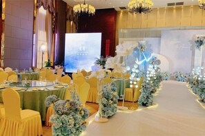 Indoor wedding - Lijing Hotel (Ningbo)