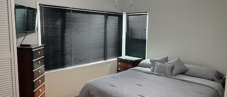 2 quartos, Wi-Fi de cortesia, roupa de cama