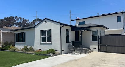 Nice two bedroom home near, beach, So-fi & LAX
