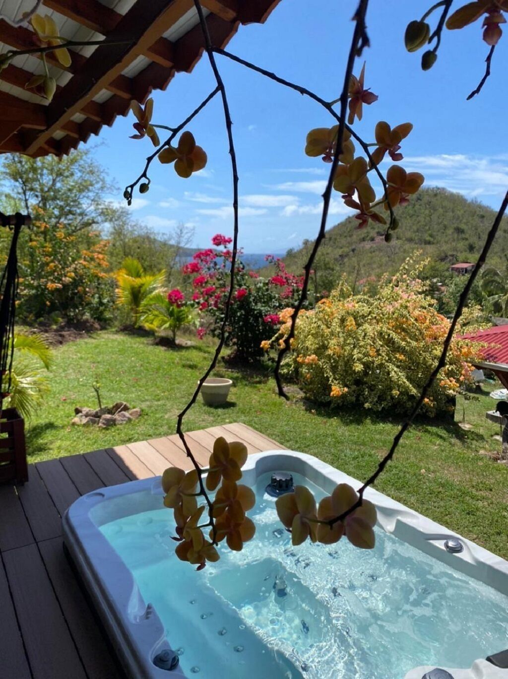 Bain à remous extérieur