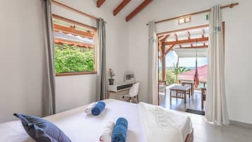 2 chambres, fer et planche à repasser, lit parapluie, Wi-Fi gratuit