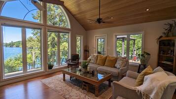 Smart TV, fireplace, DVD player, books