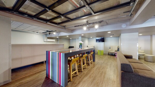 Coin salon dans le hall