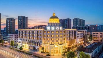 المنشأة من الخارج