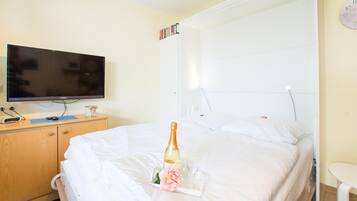 2 chambres, fer et planche Ă repasser, Wi-Fi, draps fournis