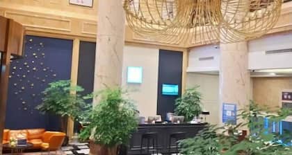 Yicheng Hotel