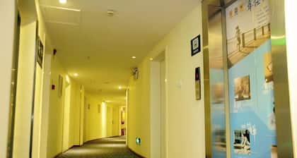 7 Days Holiday Hotel (Guiyang Gaicha Avenue Zhongshan Middle Road)