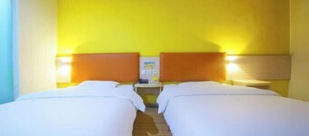 7 Days Holiday Hotel (Guiyang Gaicha Avenue Zhongshan Middle Road)