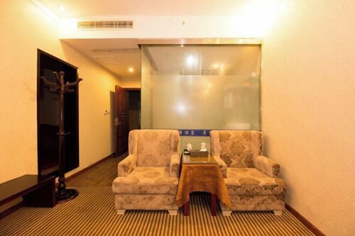 Xichong Mingcheng Holiday Hotel