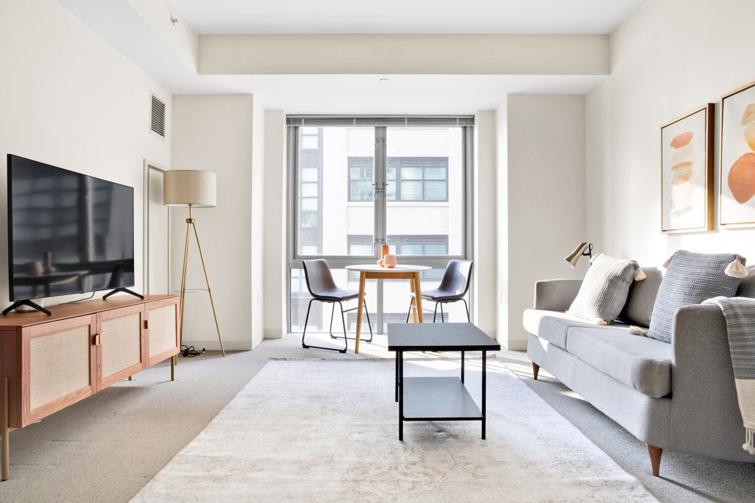 Airy East Cambridge 1BR w/ Gym & W/D, walk to Kendall Sq, by Blueground
