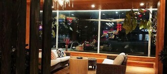 Jiuduo Holiday Hotel