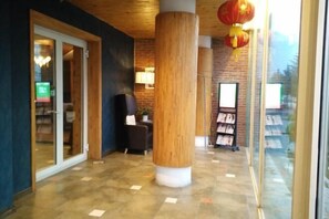 Interior - Jiuduo Holiday Hotel (Arun Banner)