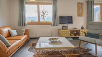 Télévision, cheminée