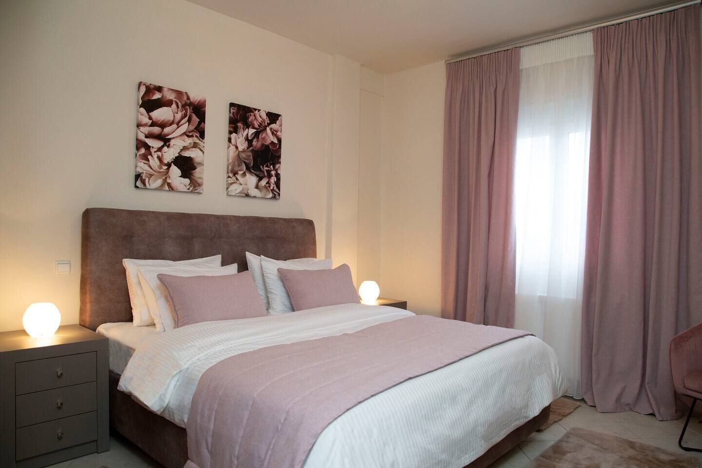 3 chambres, fer et planche à repasser, Wi-Fi, draps fournis