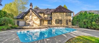 6 bdrm home w pool/hot tub/pool table/bar/kareoke