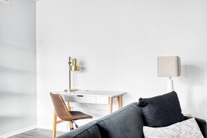 Fernseher, Stereoanlage