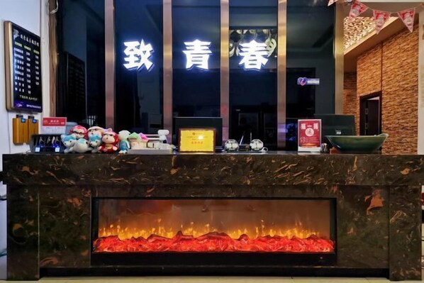 Interior - Zhiyoung Theme Hotel (Daqing Xinbaida Dongfeng Middle School) (Daqing)