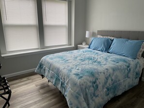 3 habitaciones, escritorio, tabla de planchar con plancha y wifi gratis 