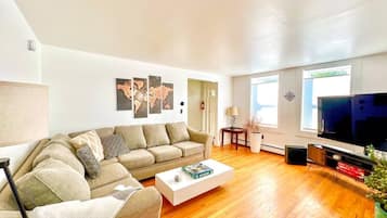 Smart-TV og stereoanlegg