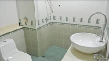 Kondominium, 1 kamar tidur | Kamar mandi