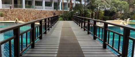 Condo, 1 Bedroom | Property grounds