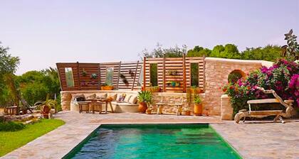 Splendid Villa With sea View