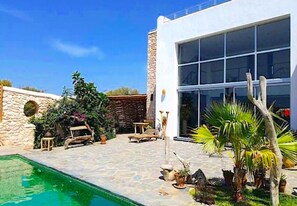 Outdoor pool - Splendid Villa With sea View (Sidi Kaouki)