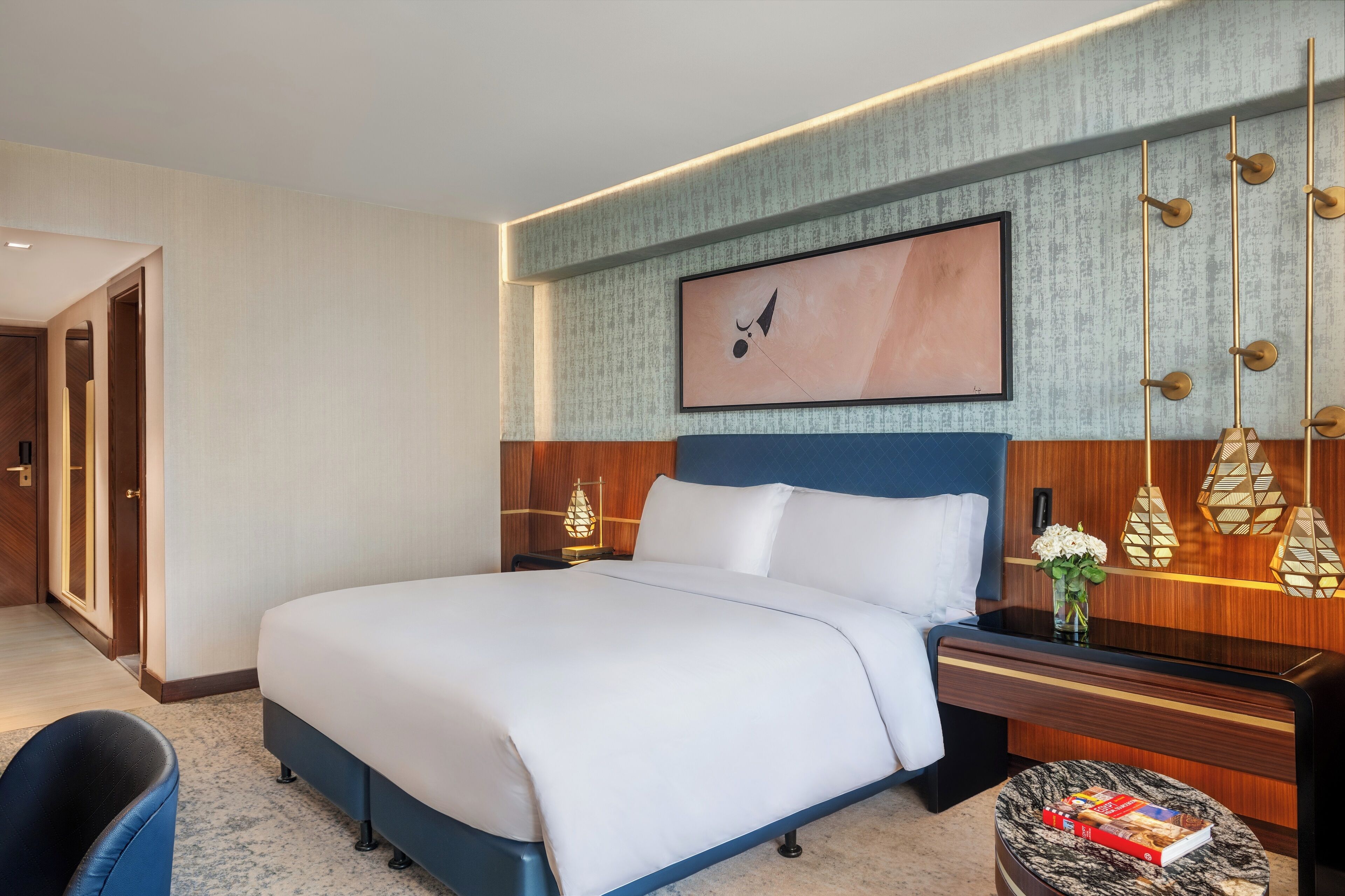 1 bedroom, Egyptian cotton sheets, premium bedding, minibar