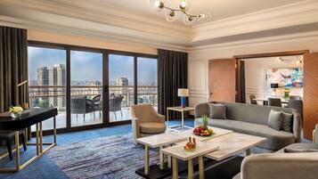 Suite presidencial, 1 llit de matrimoni gran, vistes al riu | 1 dormitori, llençols de cotó egipci i roba de llit d'alta qualitat