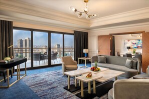 Presidential Suite, 1 King Bed, River View | 1 bedroom, Egyptian cotton sheets, premium bedding, minibar