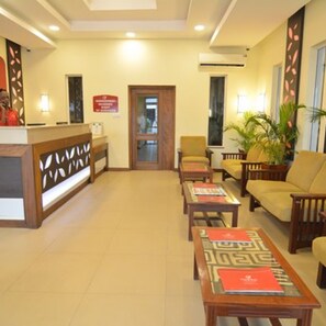 Room, 1 Bedroom, Accessible, Smoking | Lounge