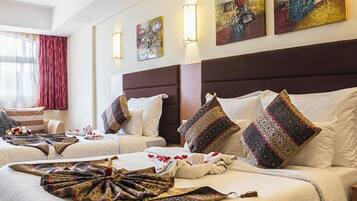 Room, 1 Bedroom, Accessible, Smoking | 1 bedroom