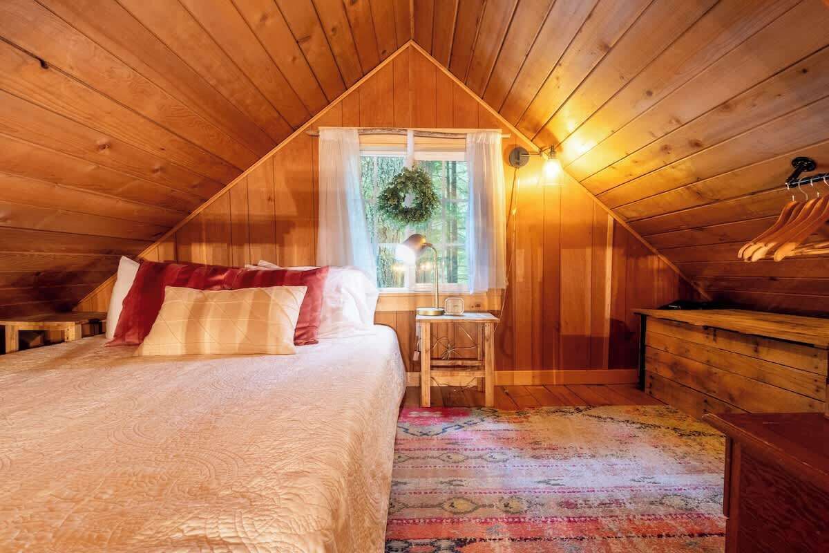 1 bedroom, iron/ironing board, travel cot, free WiFi