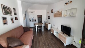 Apartment, 3 Schlafzimmer, Raucher, Terrasse | Wohnzimmer