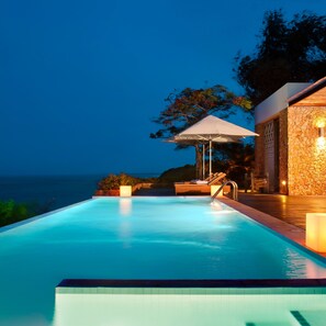 Room, 1 Bedroom, Accessible, Smoking | View from property