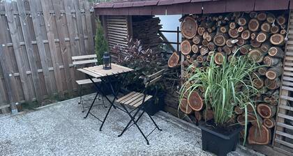 Cozy Furnished Basement Apartment