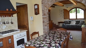 Dining room - Cottage With Private Swimming Pool (Asciano)