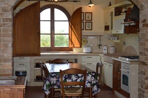 Villa, 2 Schlafzimmer, Raucher, eigener Pool | Innenbereich