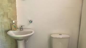 Room, 1 Bedroom, Accessible, Smoking | Bathroom | Towels