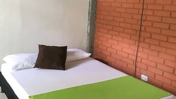 Room, 1 Bedroom, Accessible, Smoking | 1 bedroom